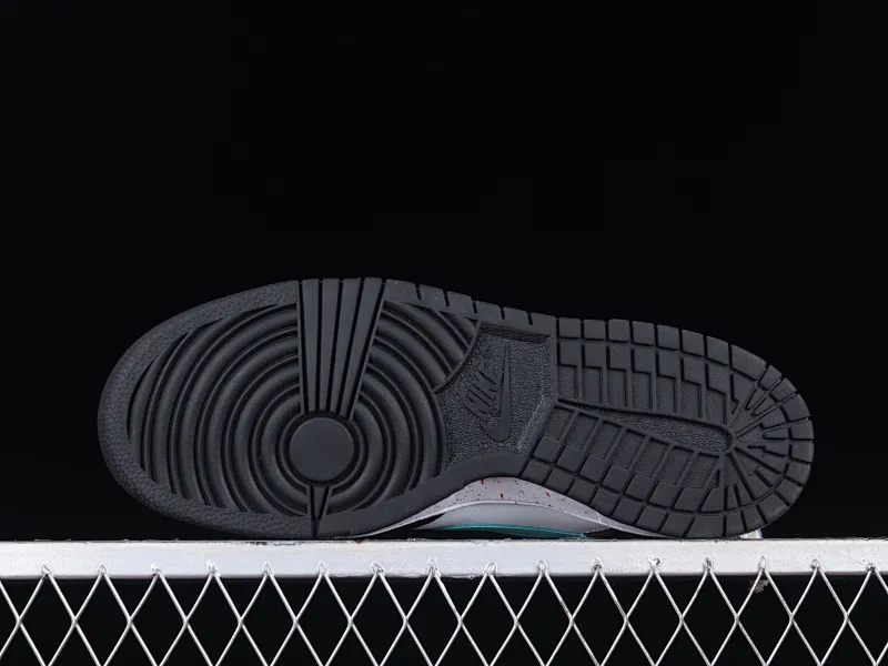 All Categories Nk SB Dunk Series Nk SB Dunk Low Low-top sneakers Cost-effective version Nk Dunk Low "Lunar New Year" SB low-top casual sneakers FD4623-131